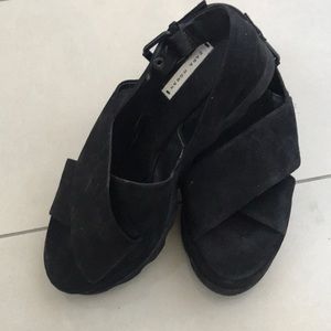 ** Zara sandles
